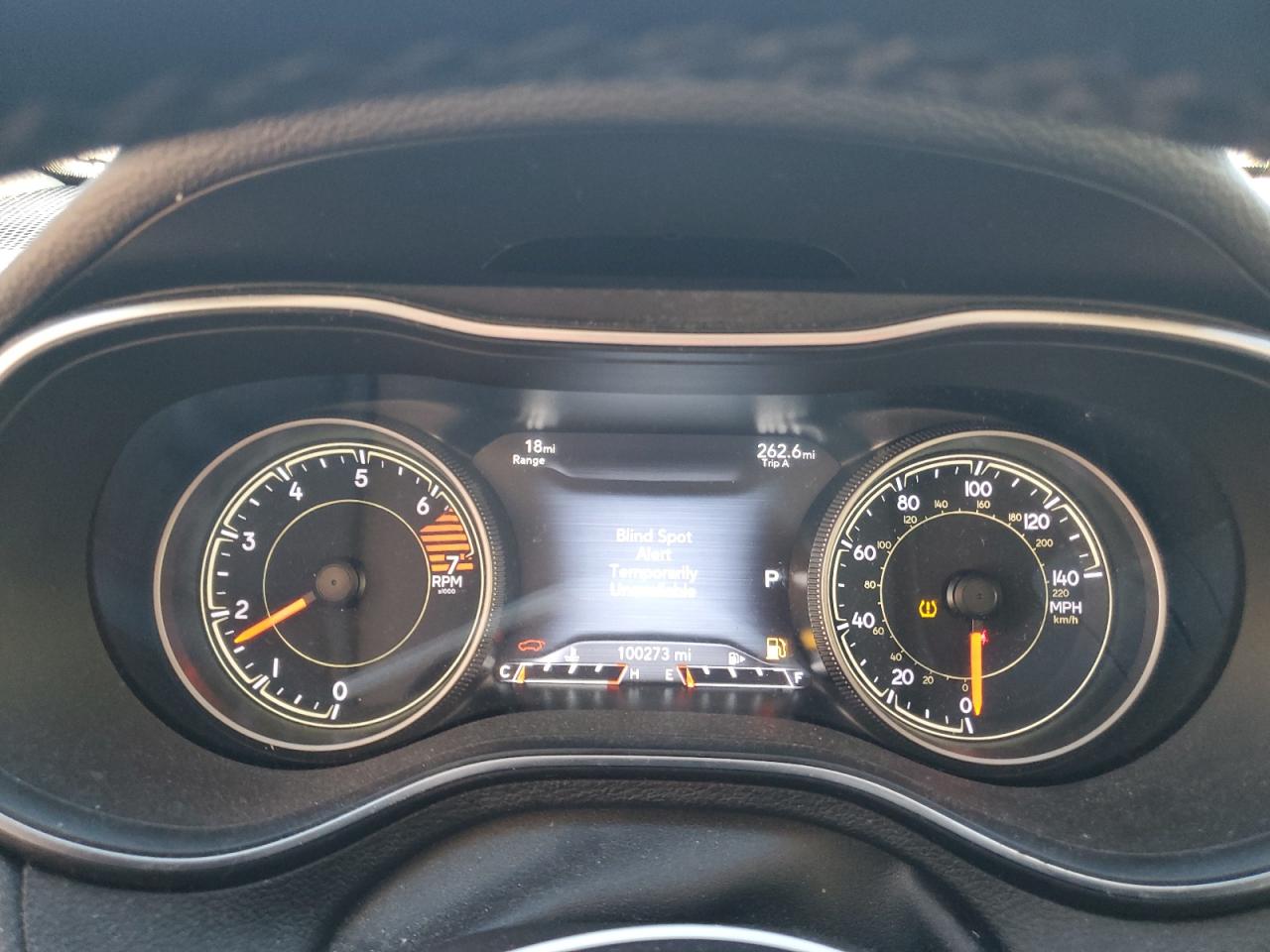 2020 Jeep Grand Cherokee - Image 9