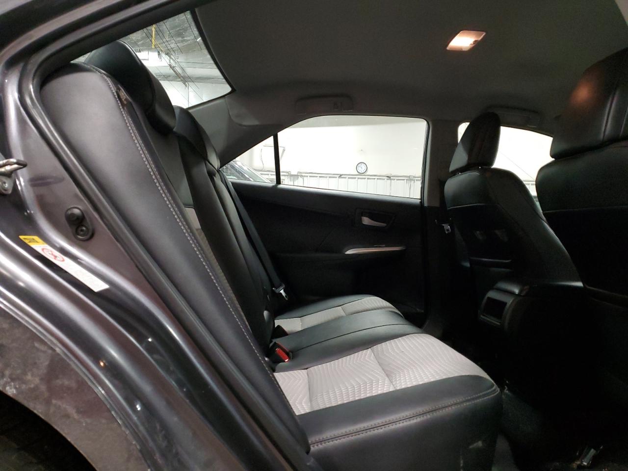 2014 Toyota Camry - Image 10