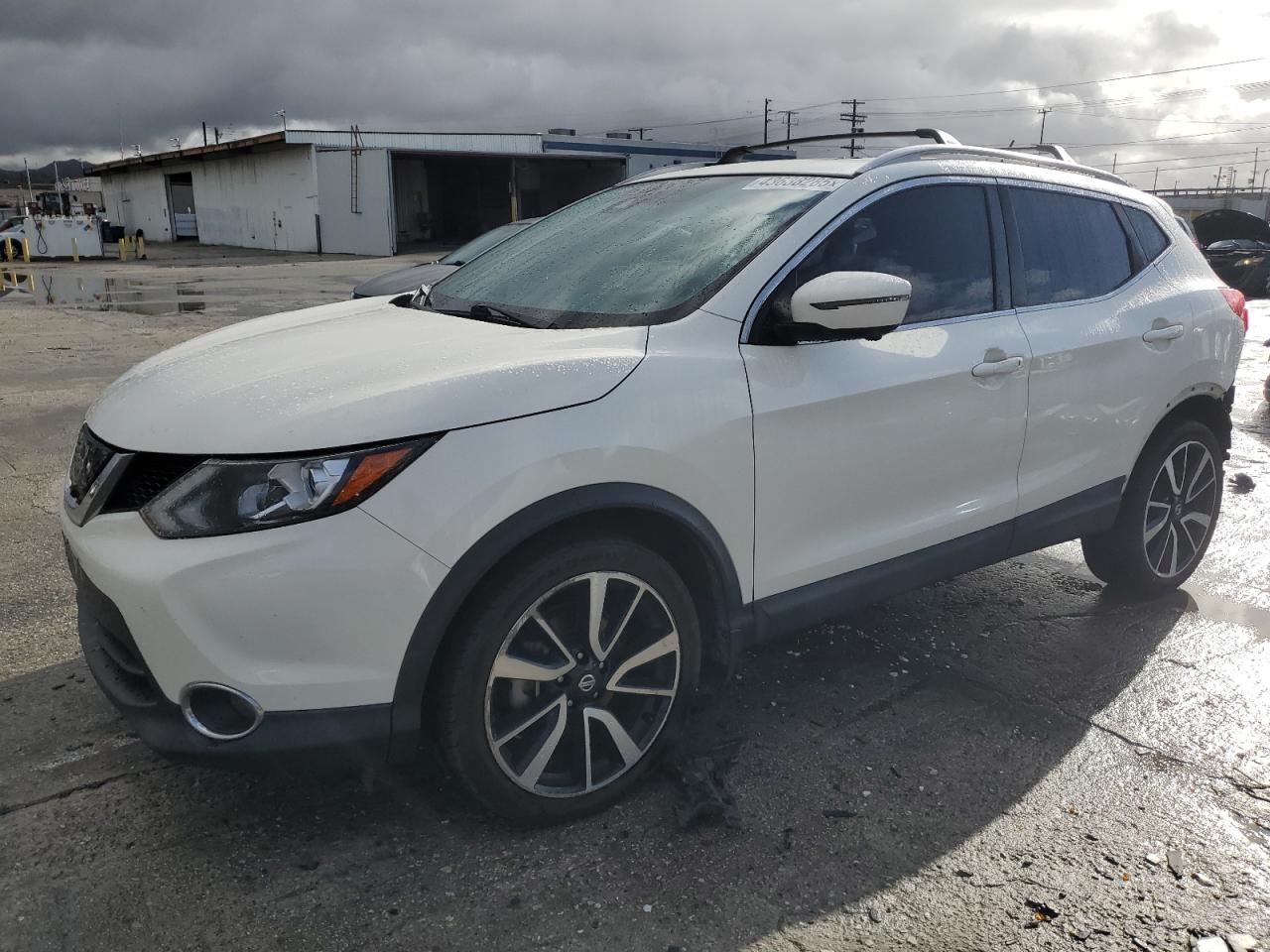 2017 Nissan Rogue - Image 1