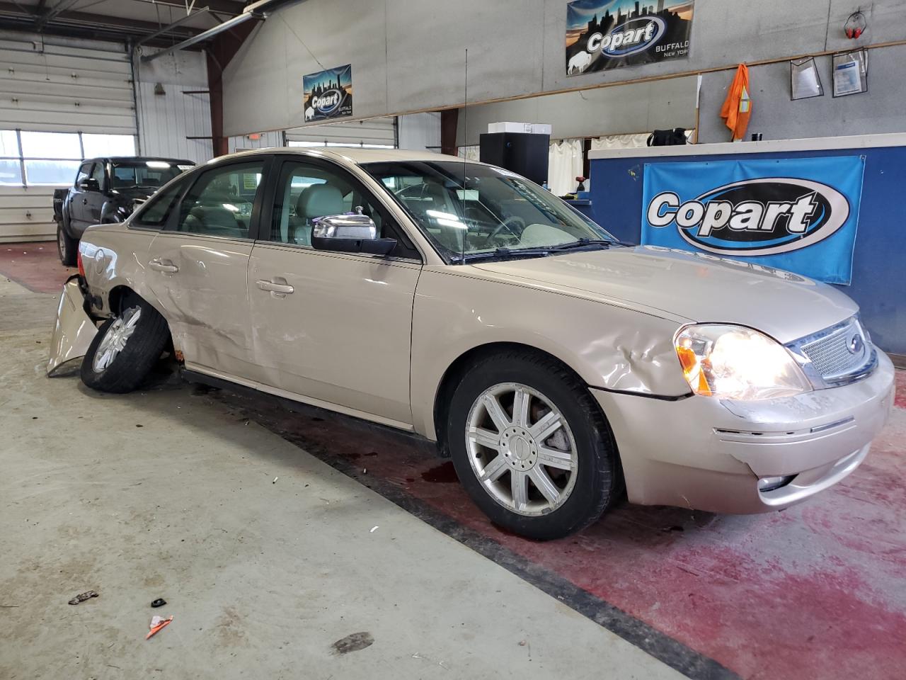 2007 Ford Five Hundred - Image 4