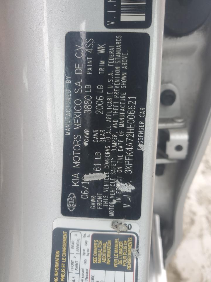2017 Kia Forte - Image 12