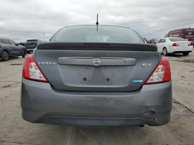  NISSAN VERSA 2016 Szary