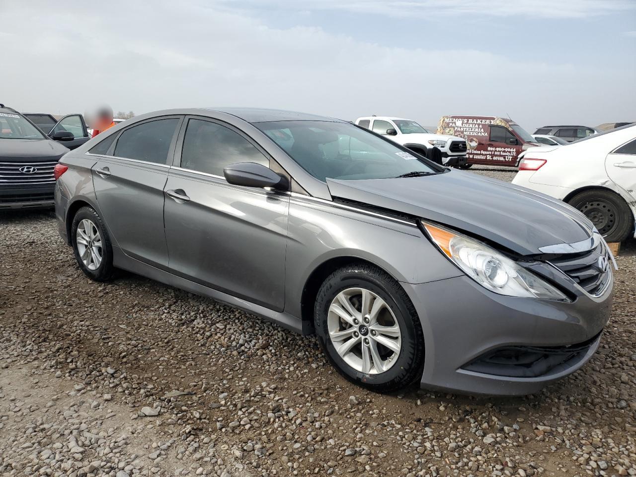 2014 Hyundai Sonata - Image 4