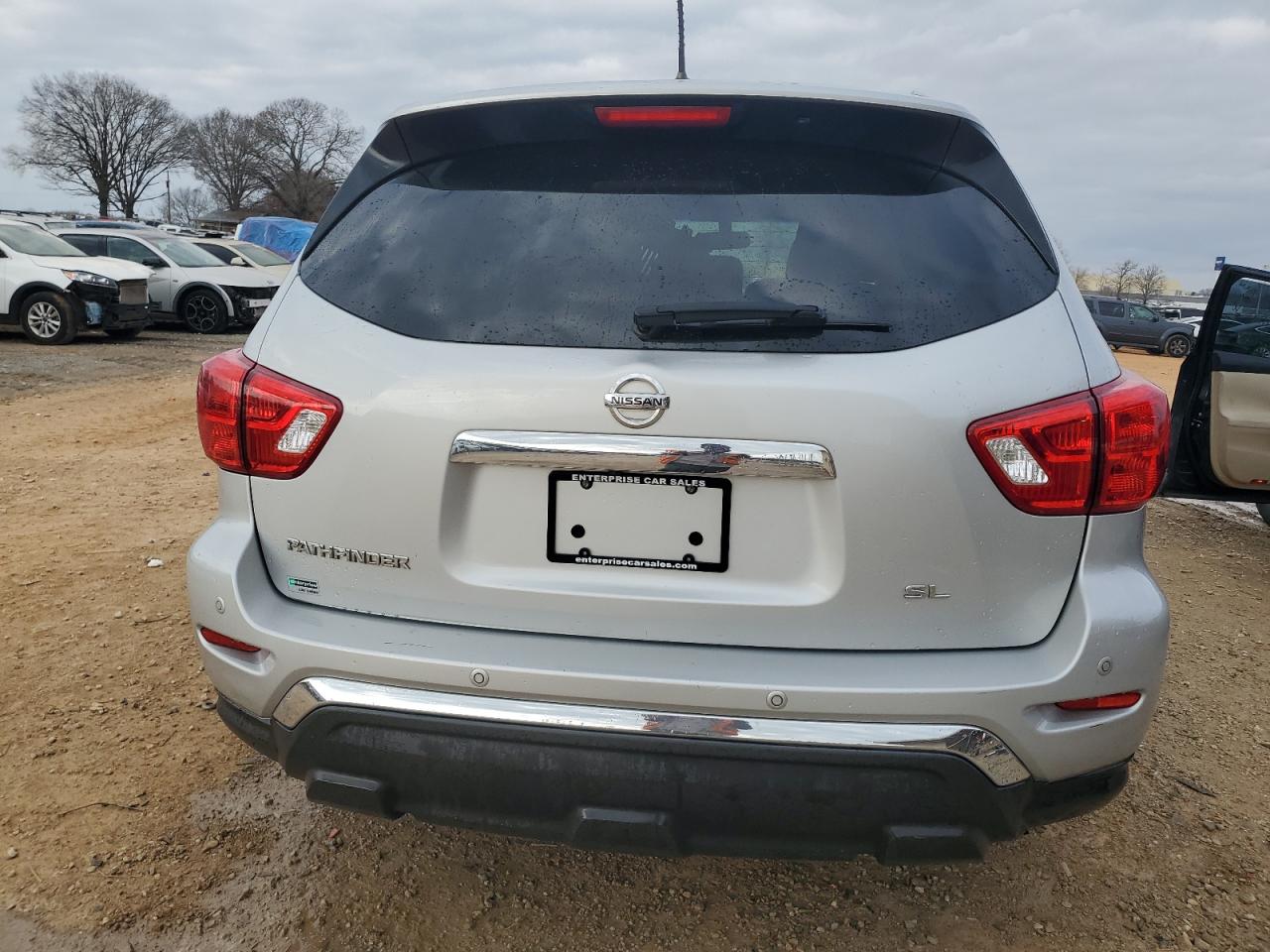 2018 Nissan Pathfinder - Image 6