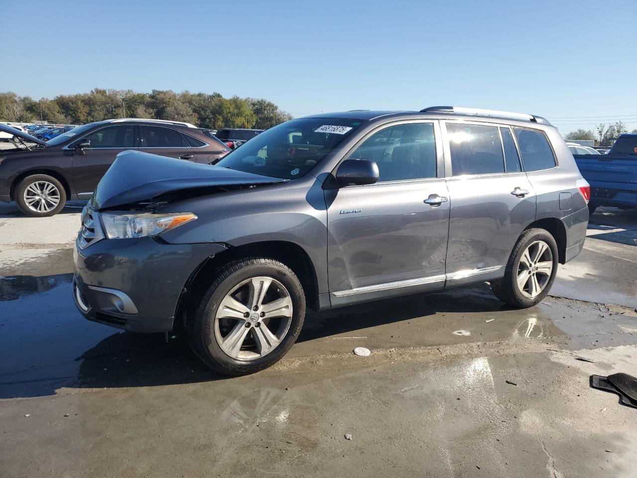 2013 Toyota Highlander - Image 1