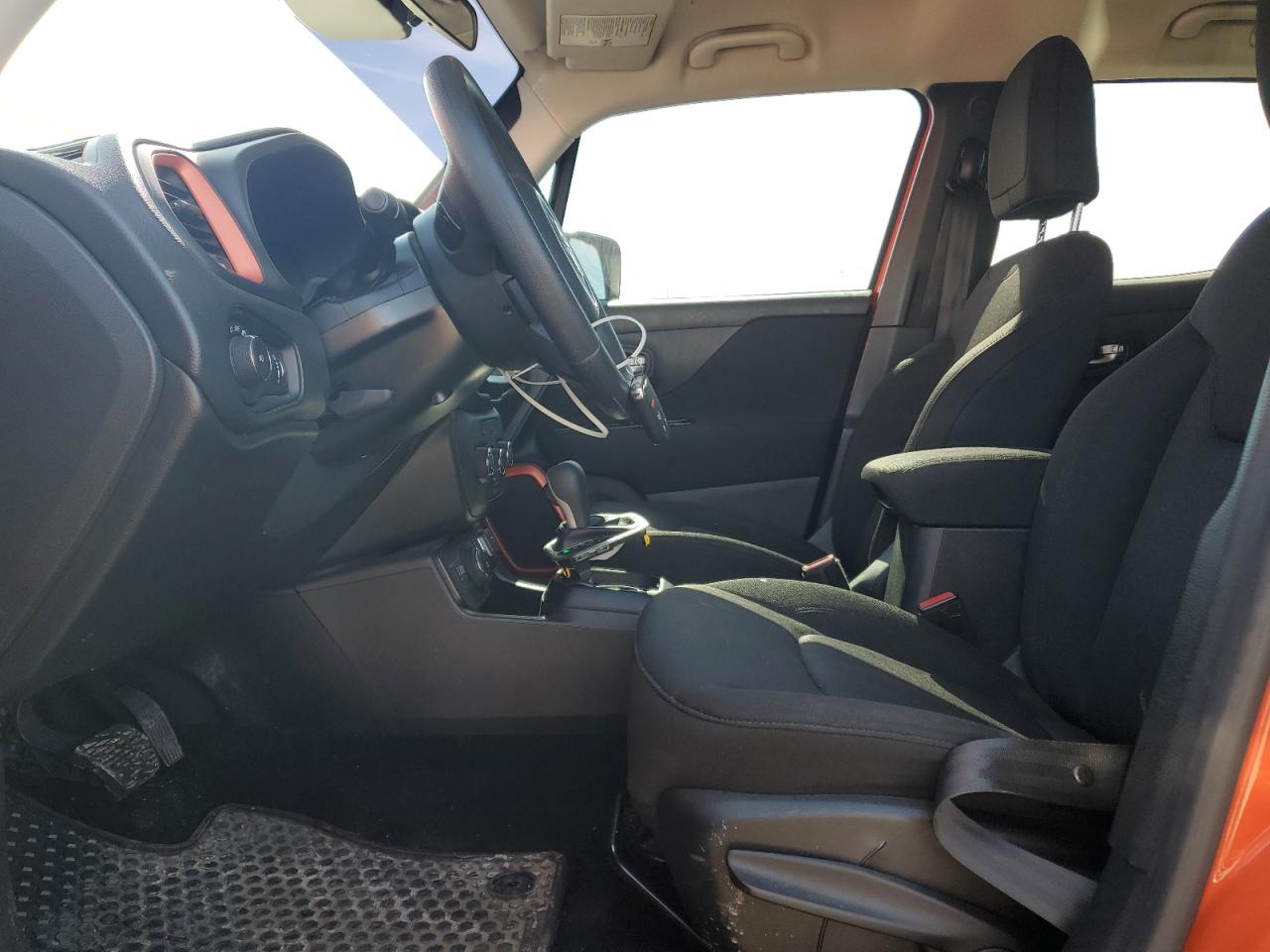 2018 Jeep Renegade - Image 7