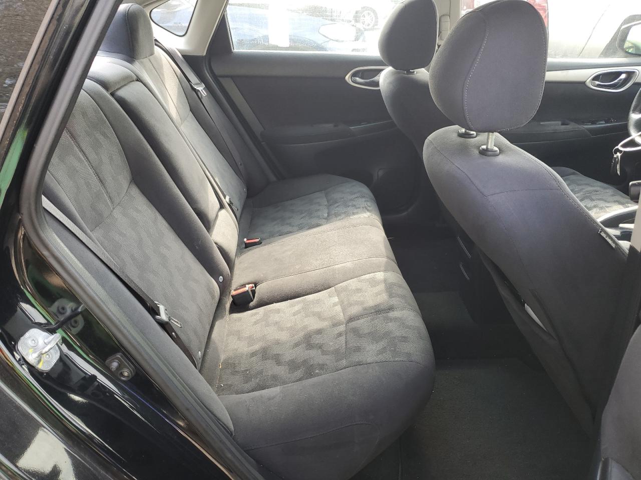 2013 Nissan Sentra - Image 10