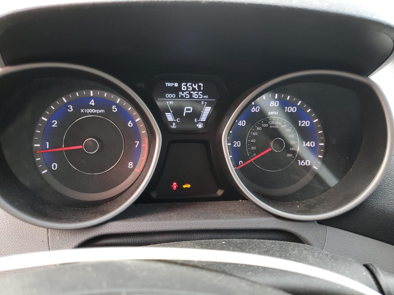 2013 Hyundai Elantra - Image 9