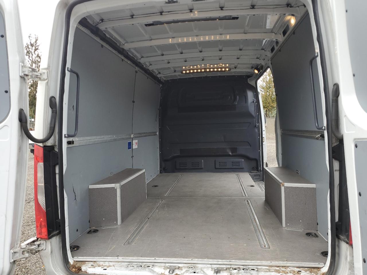 2019 Mercedes-Benz Sprinter - Image 10