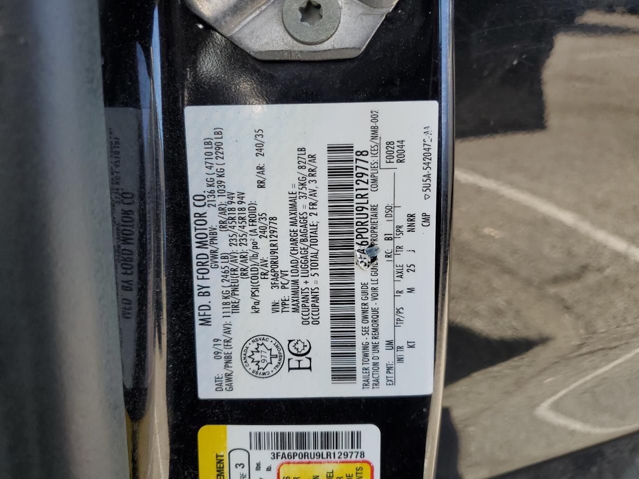 2020 Ford Fusion - Image 12