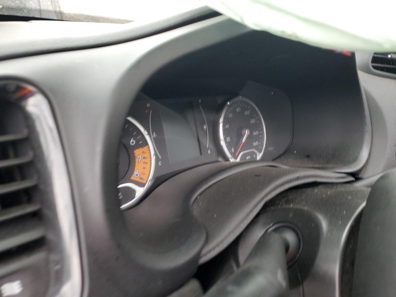 2019 Jeep Renegade - Image 9