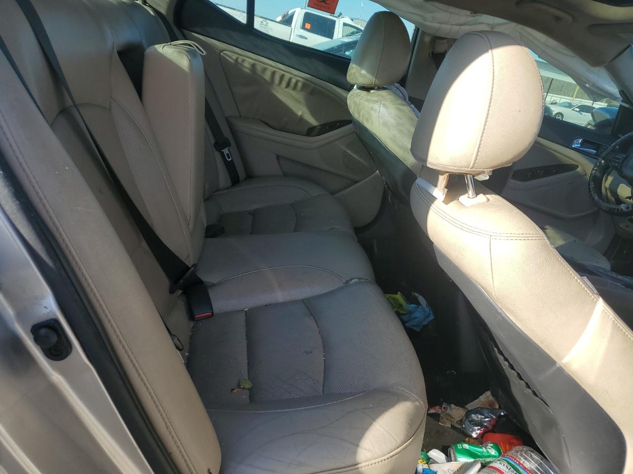 2014 Kia Optima - Image 10