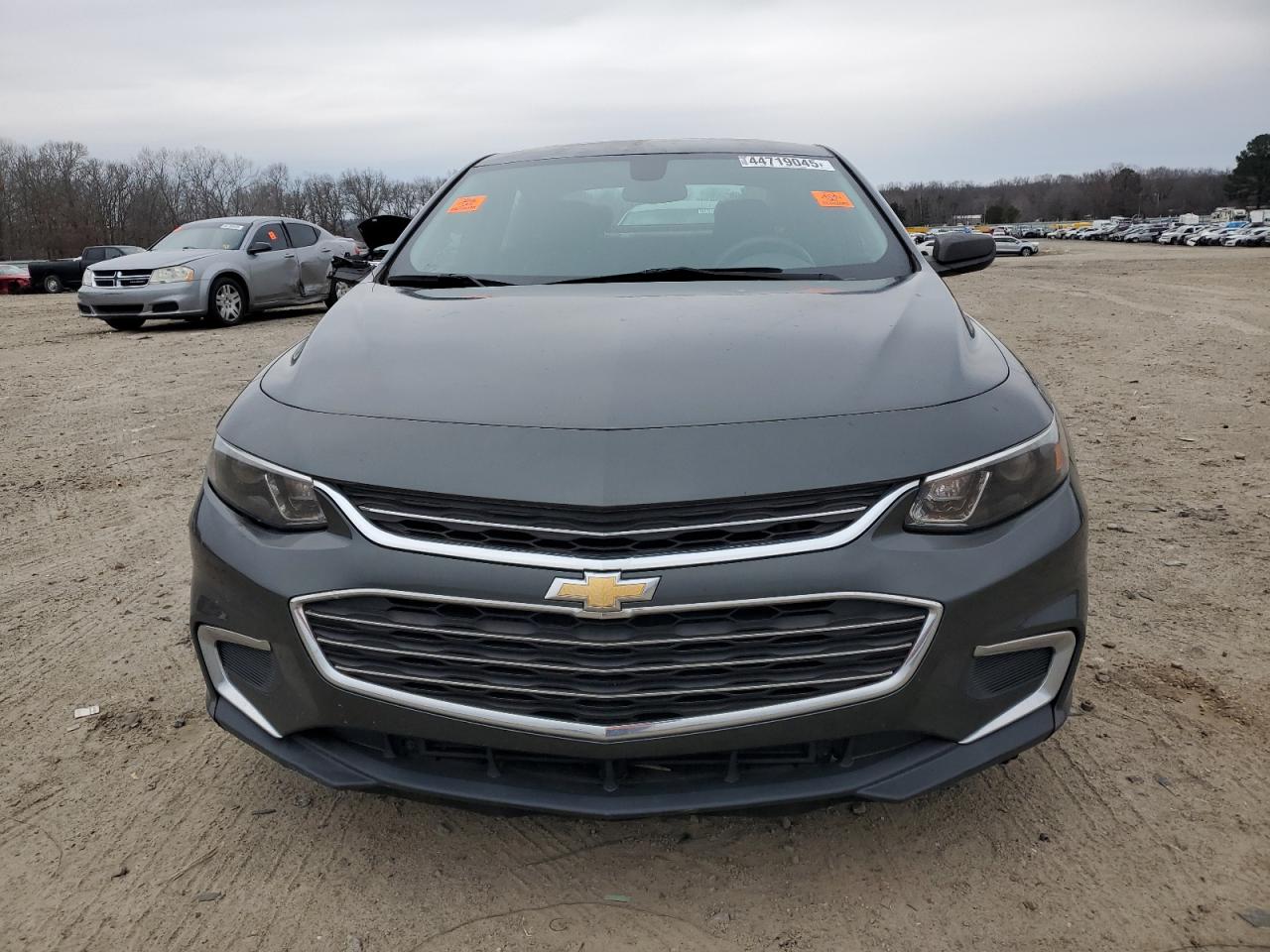 2017 Chevrolet Malibu - Image 5