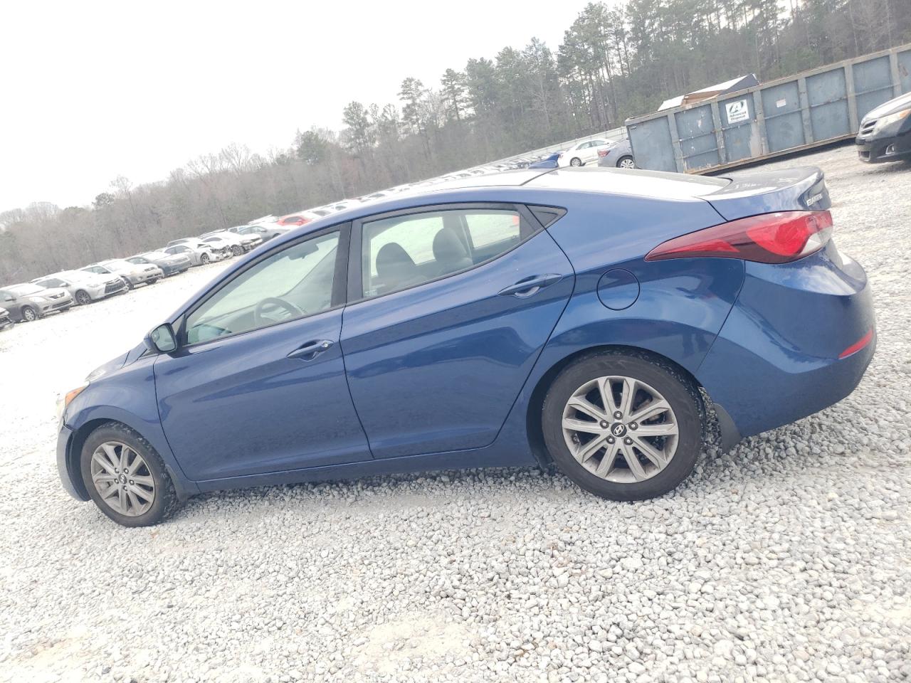 2016 Hyundai Elantra - Image 2
