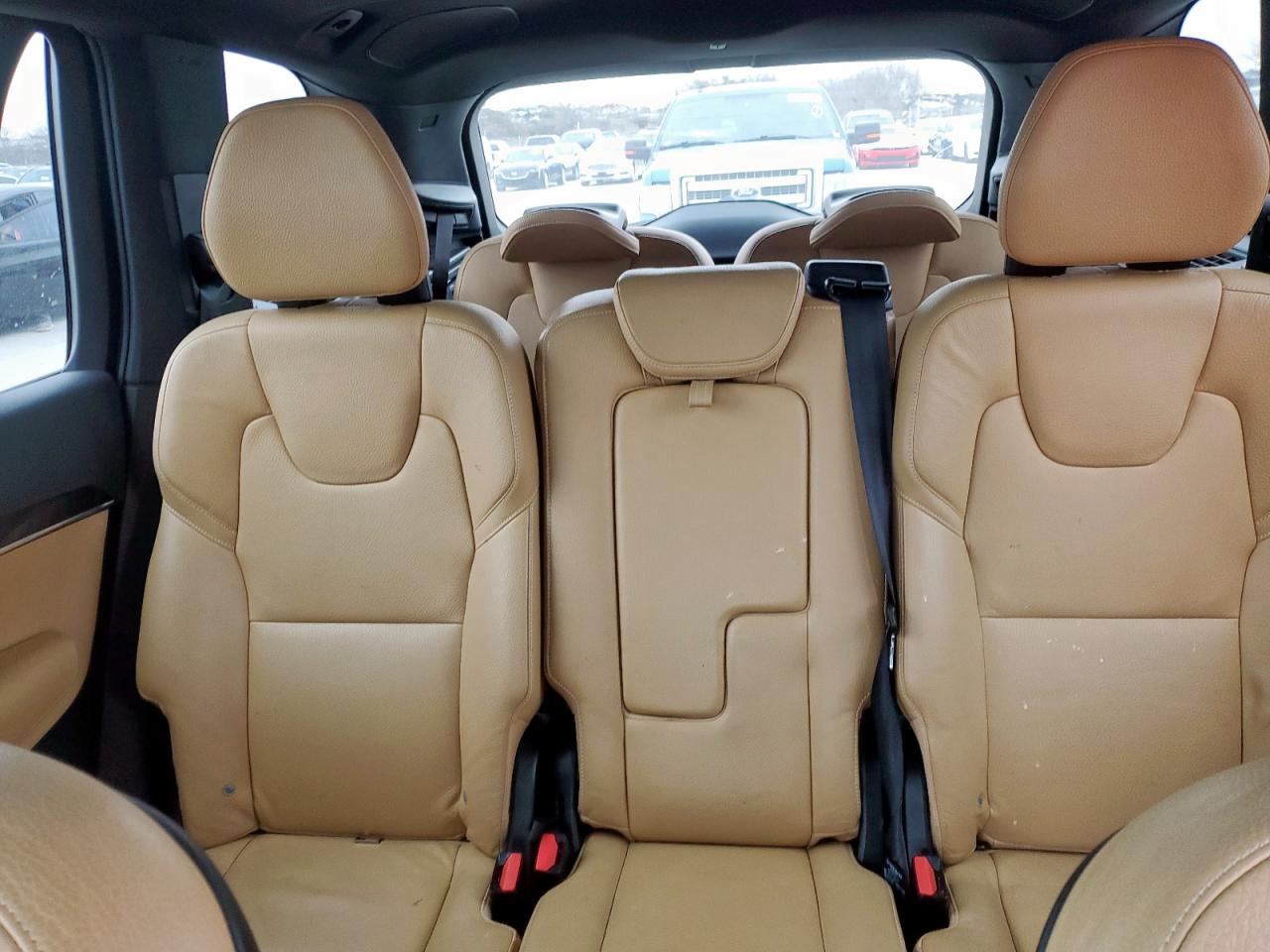 2016 Volvo XC90 - Image 10