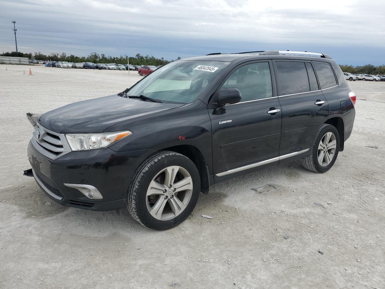 2013 Toyota Highlander - Image 1