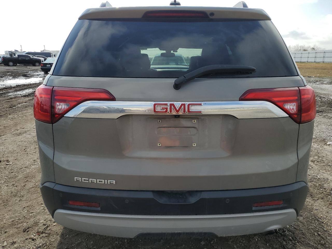 2019 GMC Acadia - Image 6