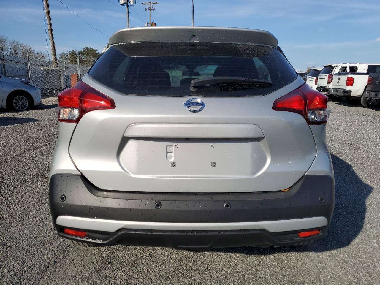 2020 Nissan Kicks - Image 6