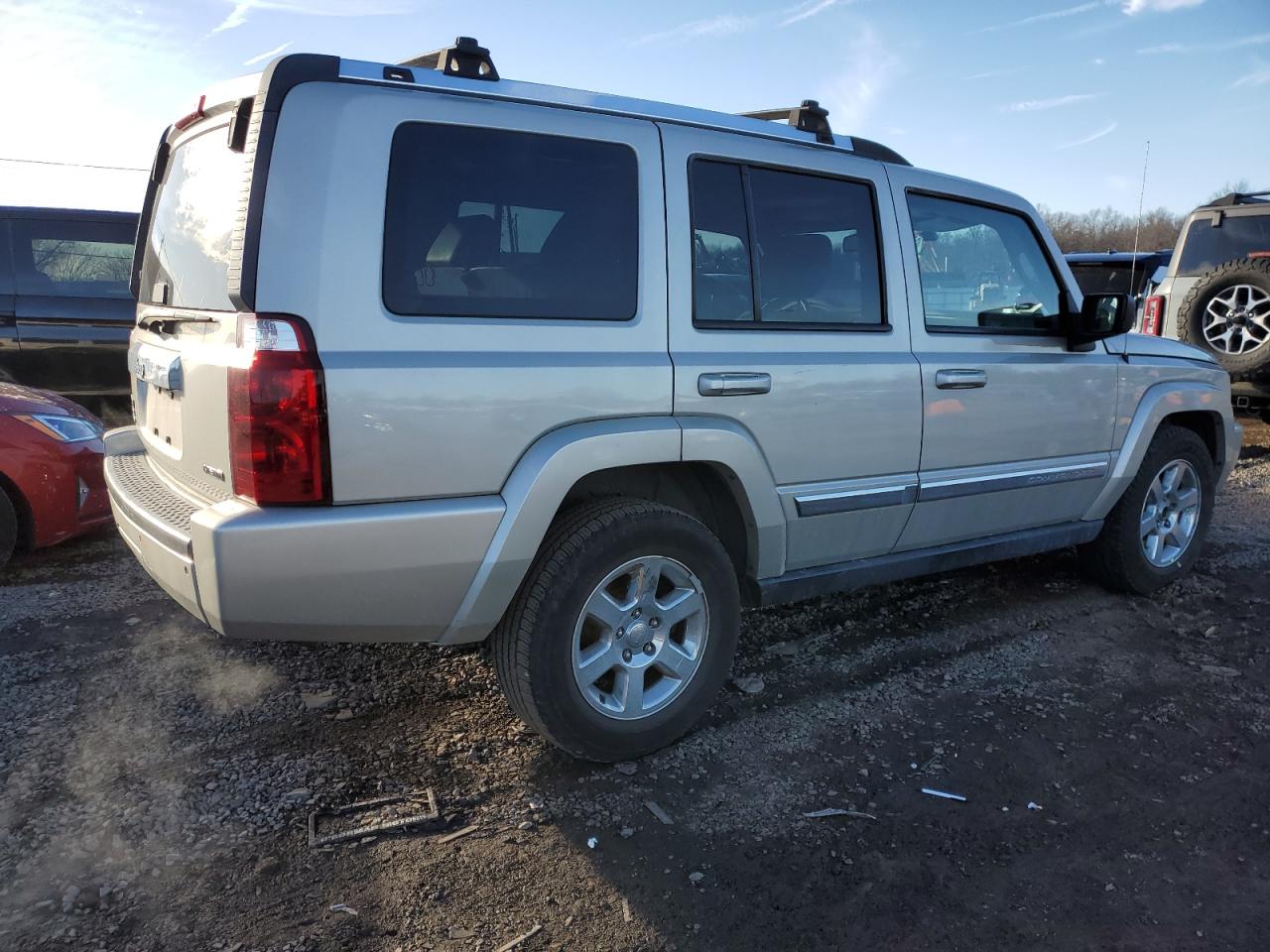 2008 Jeep Commander - Image 3