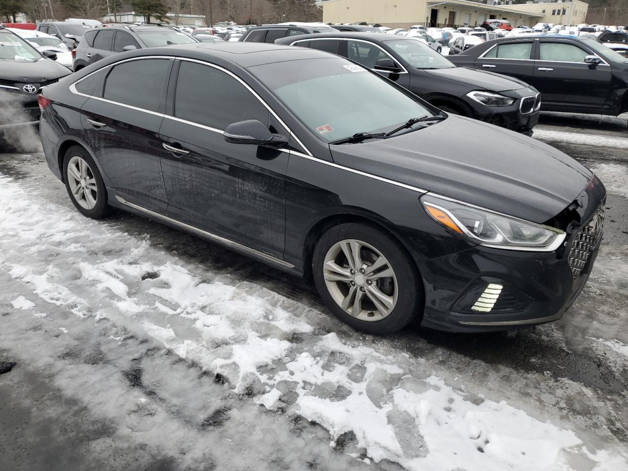 2018 Hyundai Sonata - Image 4