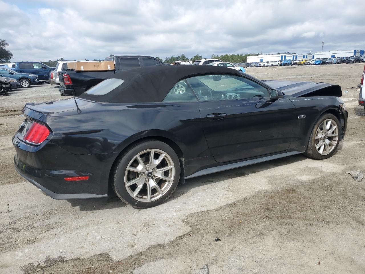 2015 Ford Mustang - Image 3