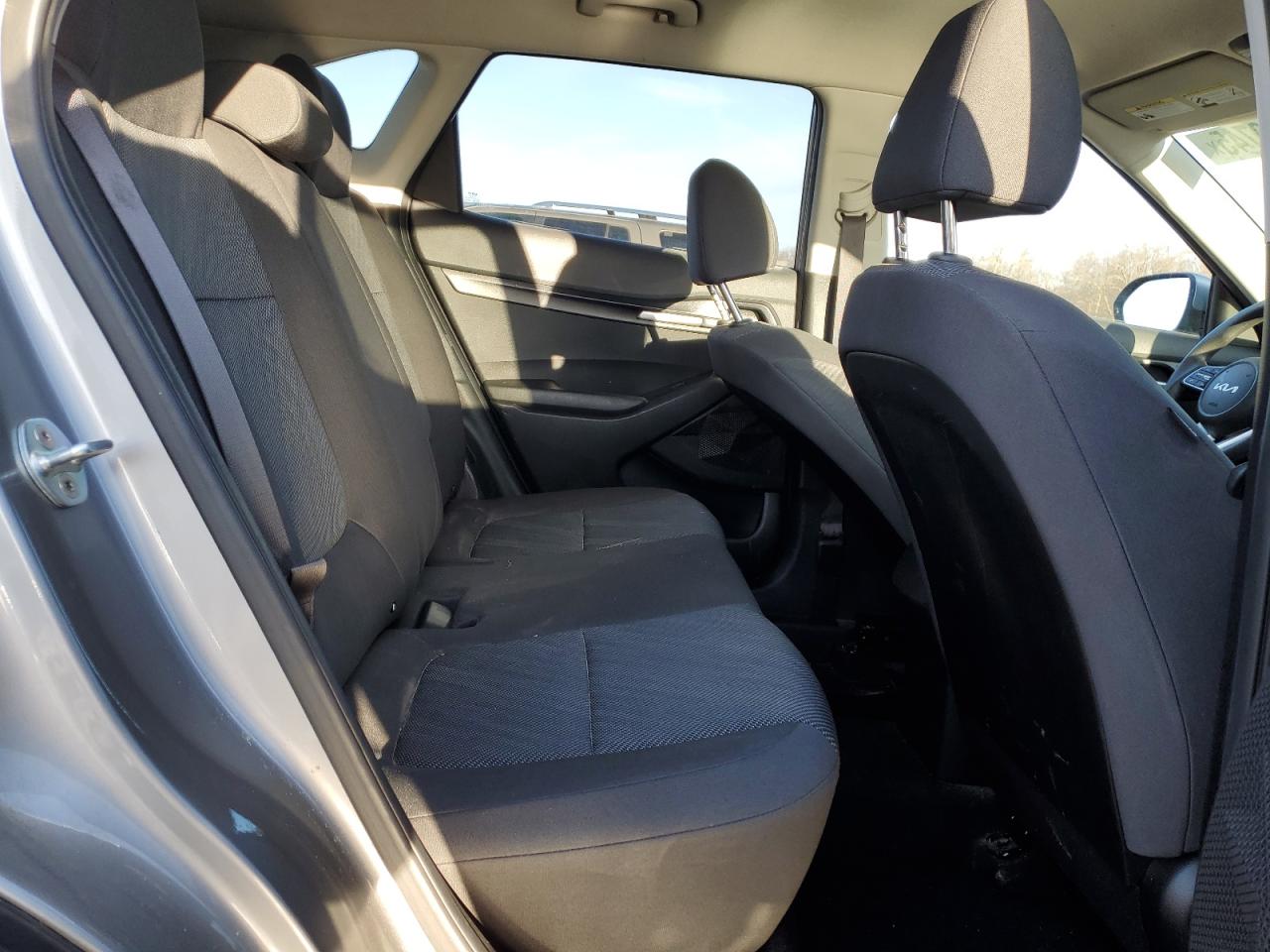 2022 Kia Seltos - Image 10