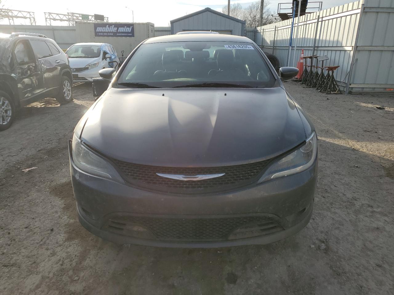 2015 Chrysler 200 - Image 5