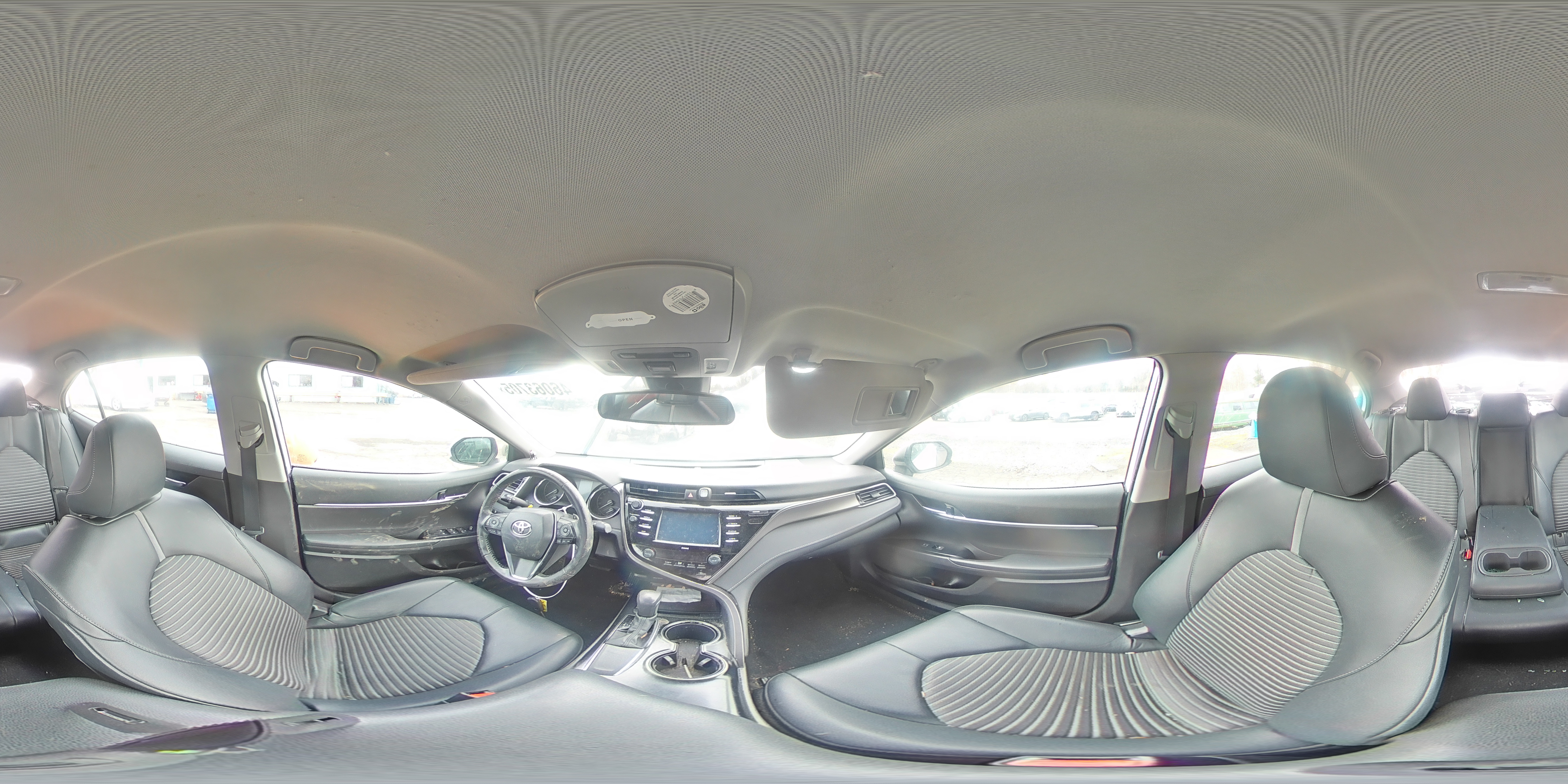 2020 Toyota Camry - Image 13
