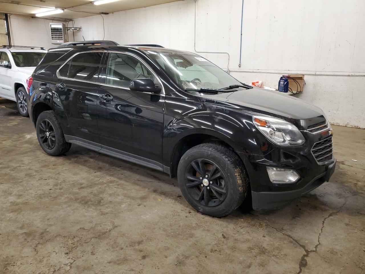 2017 Chevrolet Equinox - Image 4