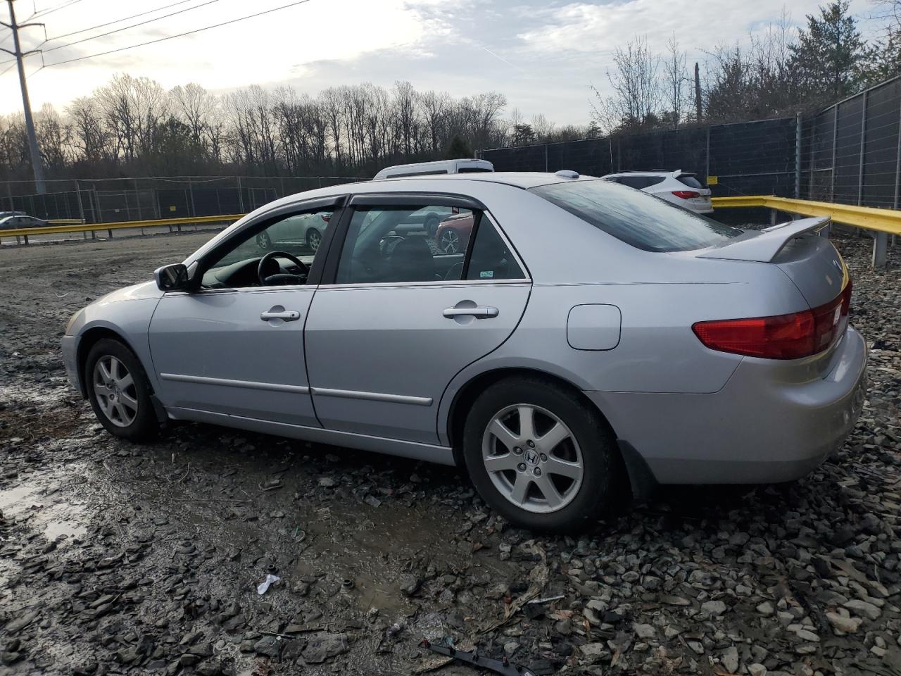 2005 Honda Accord - Image 2