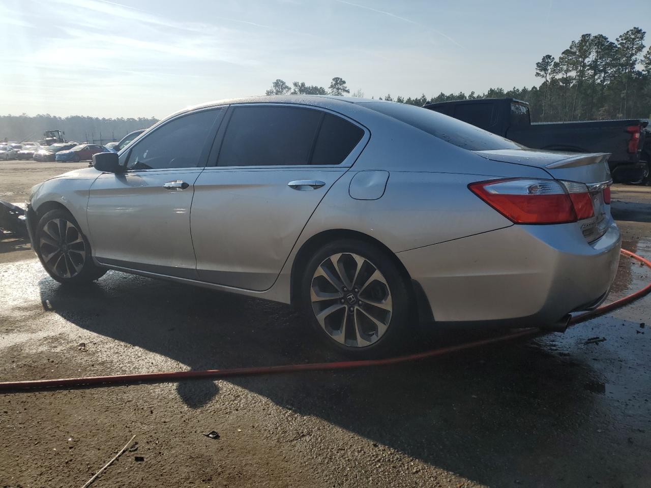 2015 Honda Accord - Image 2