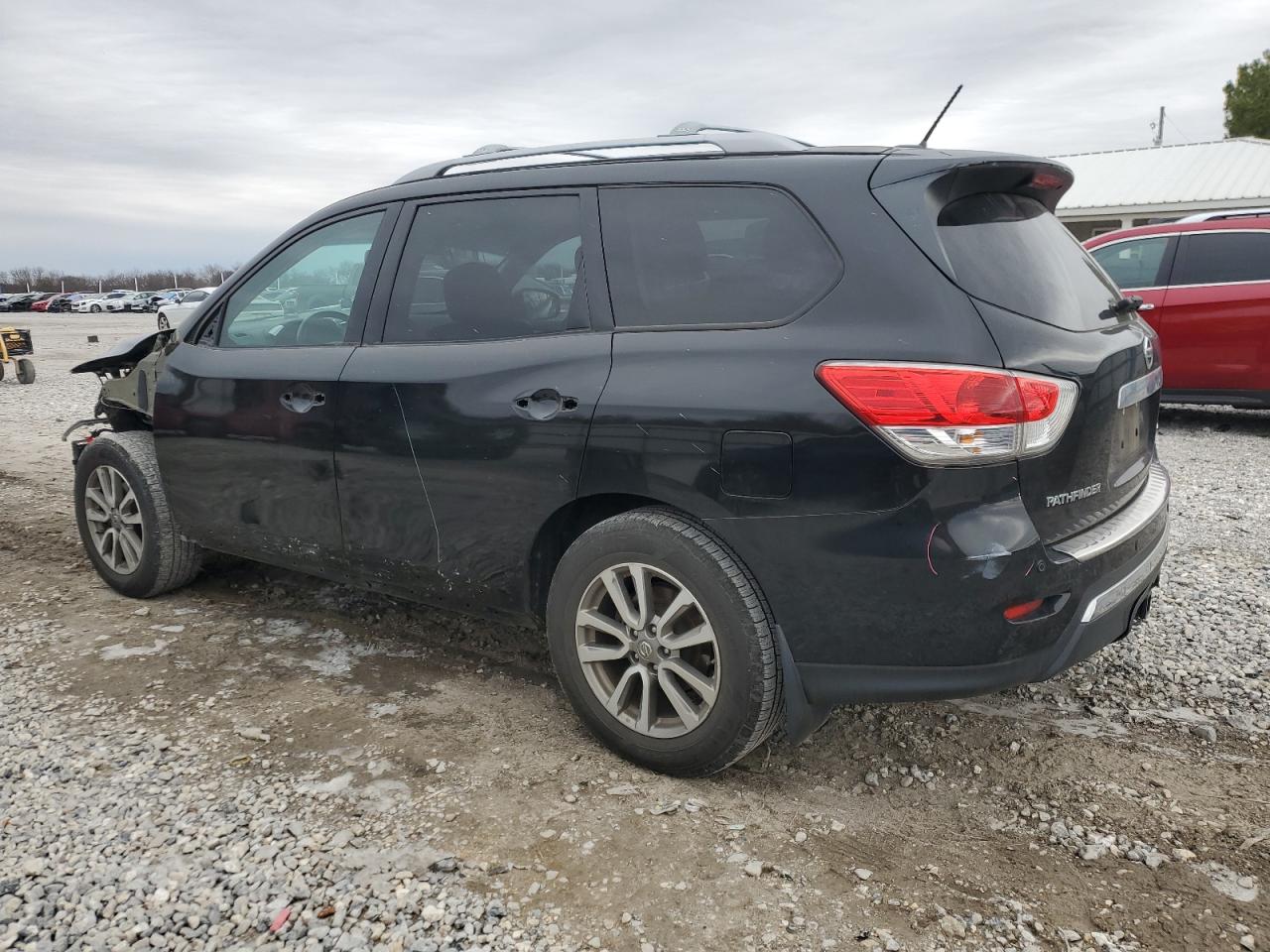 2015 Nissan Pathfinder - Image 2
