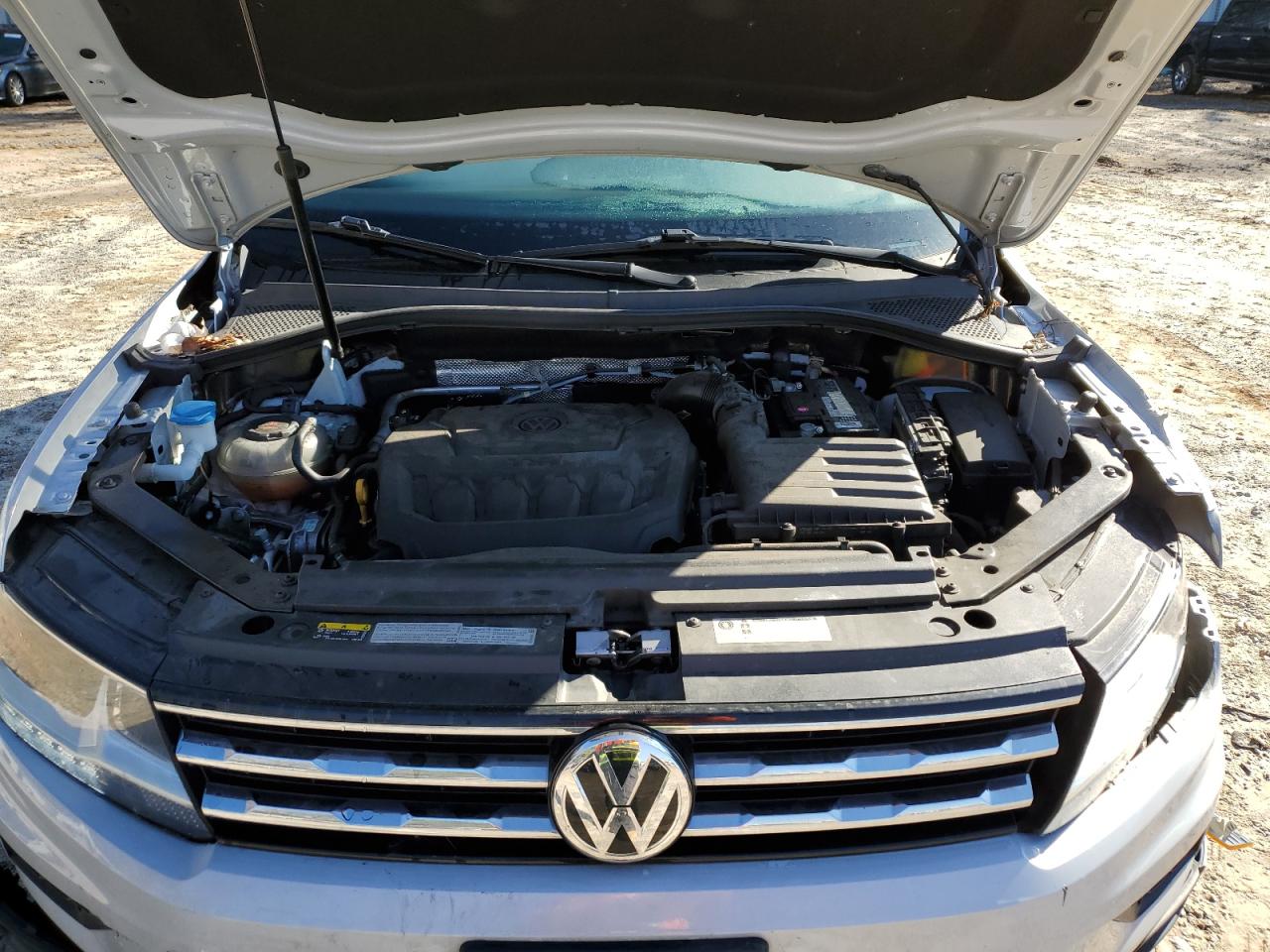2019 Volkswagen Tiguan - Image 13