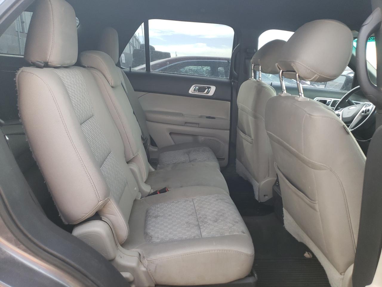 2013 Ford Explorer - Image 11