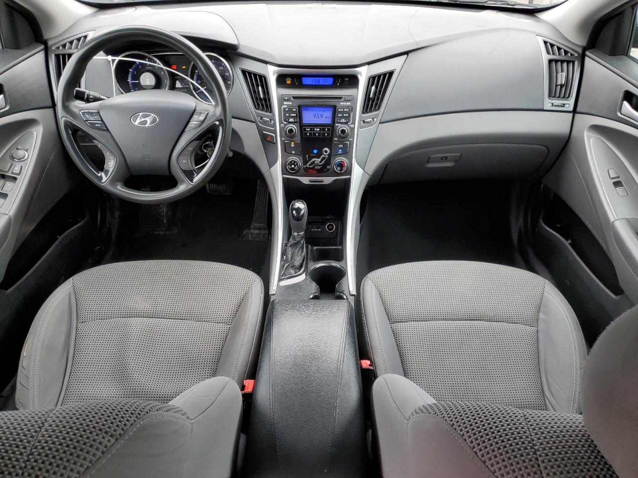 2011 Hyundai Sonata - Image 8