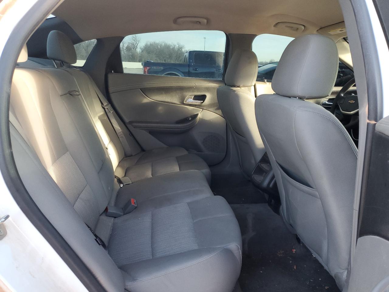 2015 Chevrolet Impala - Image 11