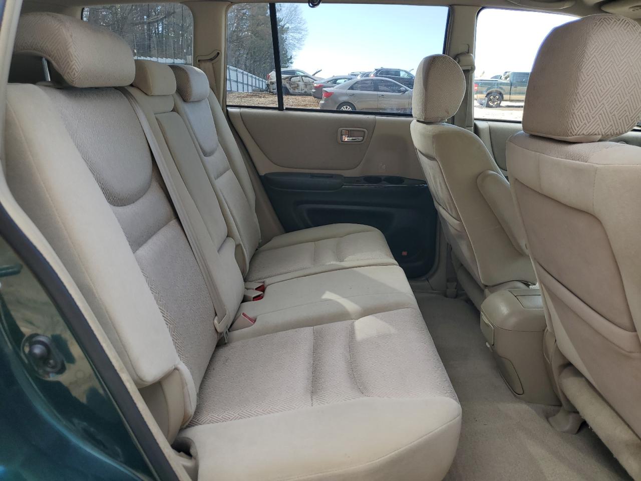 2003 Toyota Highlander - Image 12