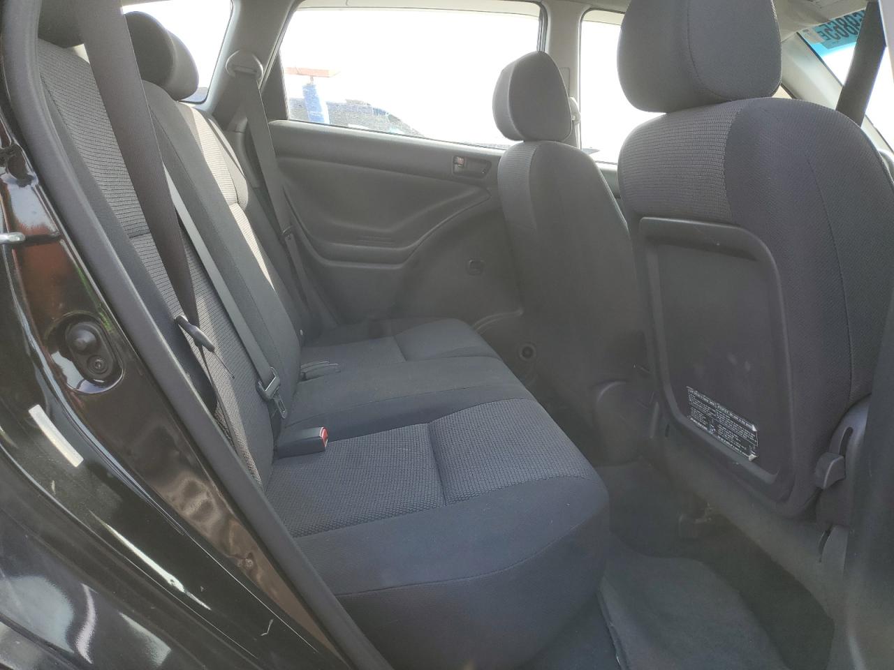 2007 Pontiac Vibe - Image 11