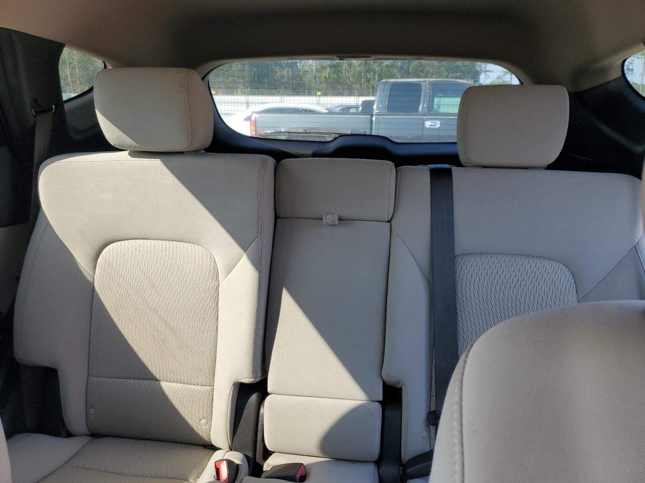 2014 Hyundai Santa Fe - Image 10