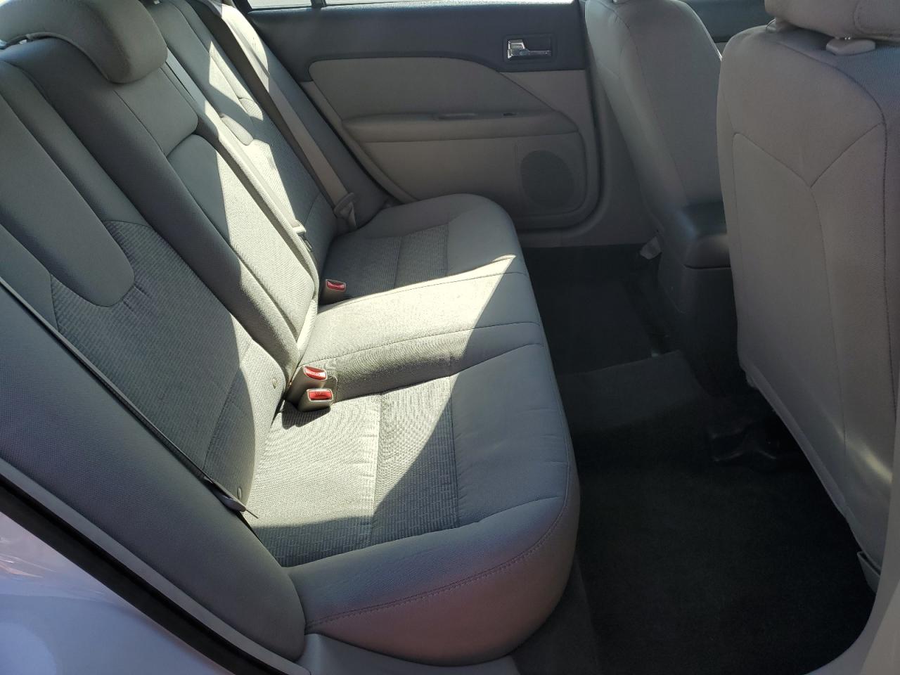 2011 Ford Fusion - Image 10