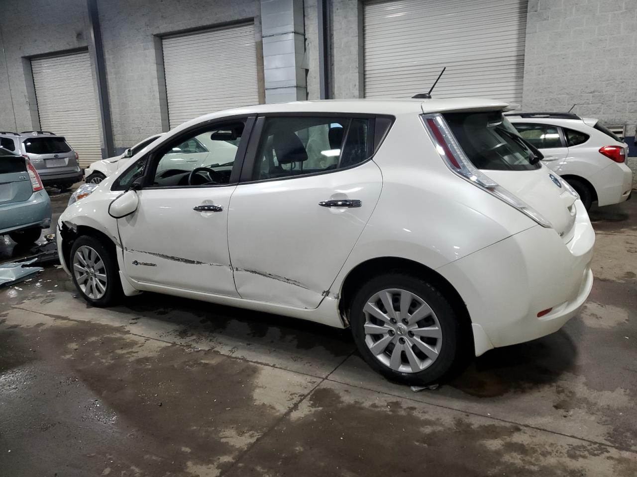 2015 Nissan Leaf - Image 2