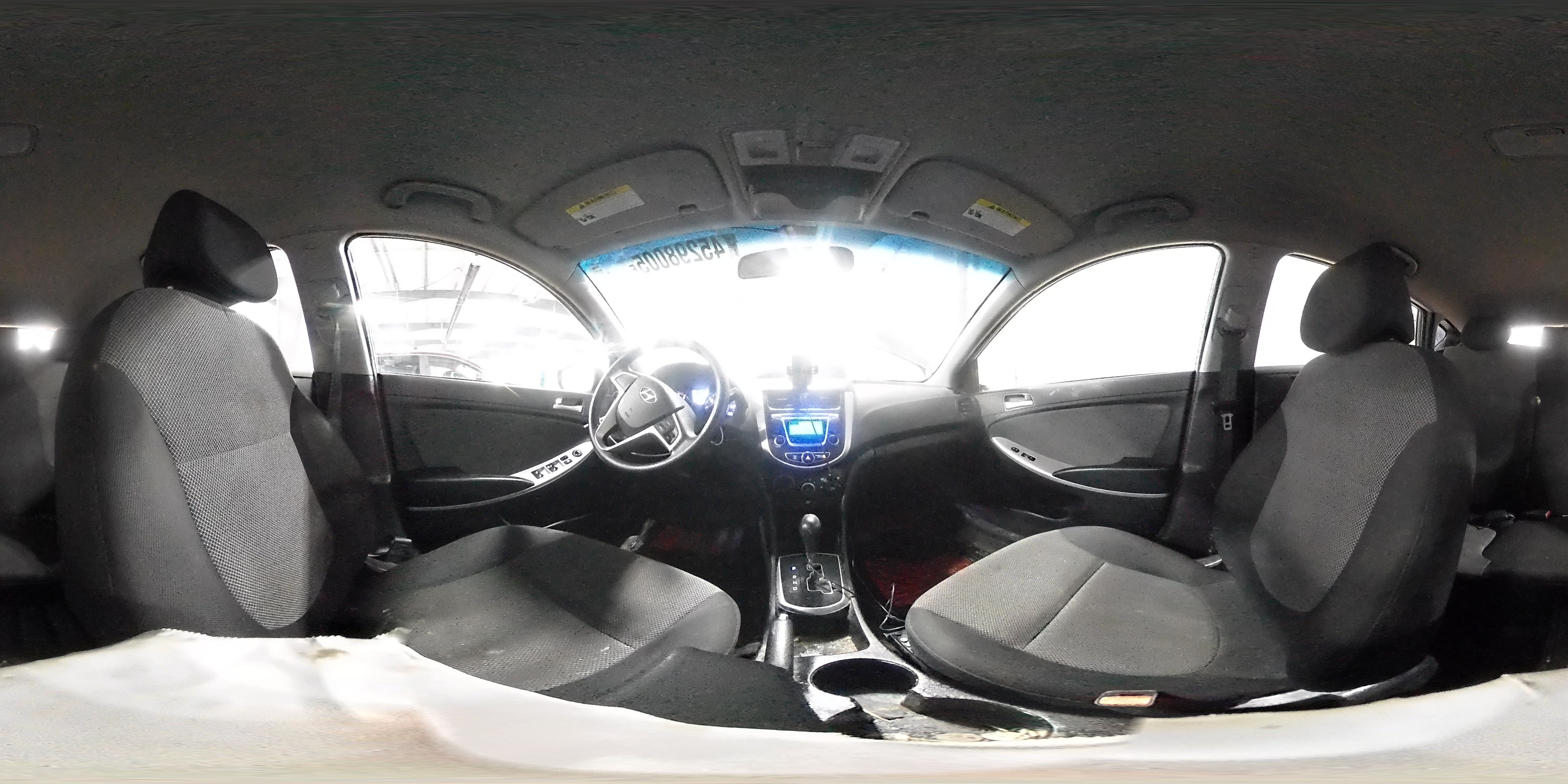 2014 Hyundai Accent - Image 14