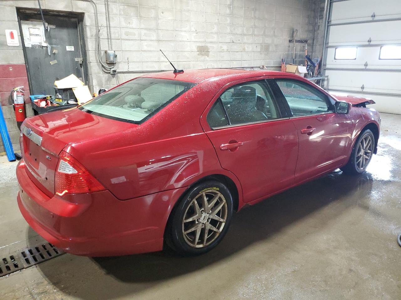 2010 Ford Fusion - Image 3