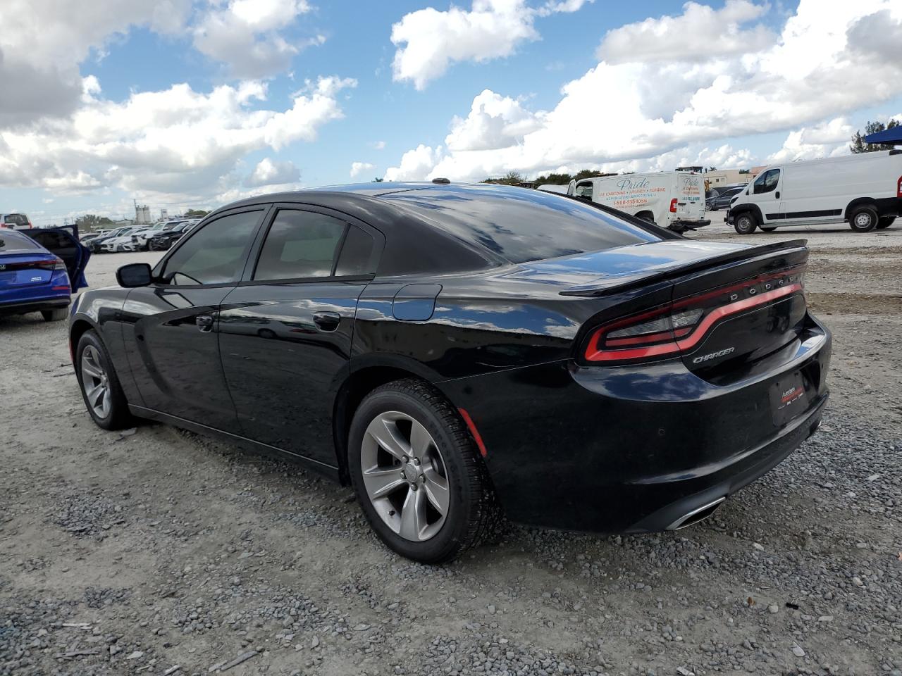 2015 Dodge Charger - Image 2