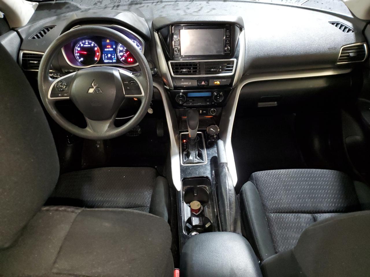 2018 Mitsubishi Eclipse - Image 8