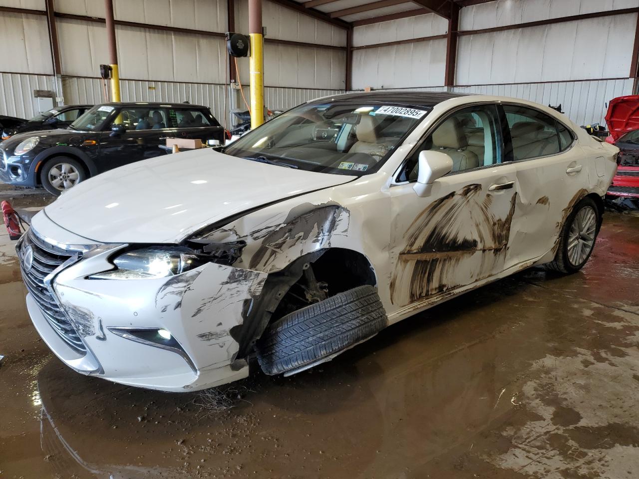 2016 Lexus ES - Image 1