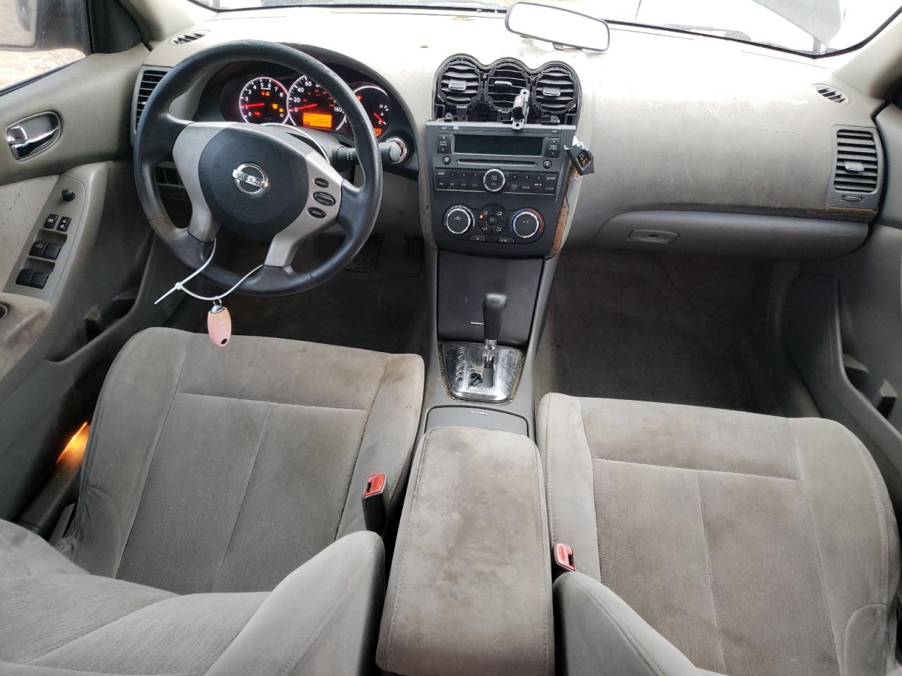 2011 Nissan Altima - Image 8