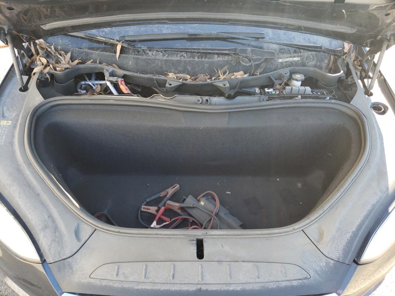 2018 Tesla Model X VIN: 5YJXCBE28JF091047 Lot: 44817815