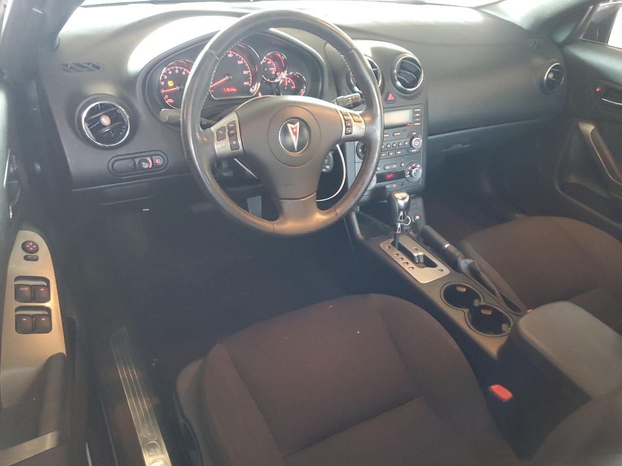 2009 Pontiac G6 - Image 8