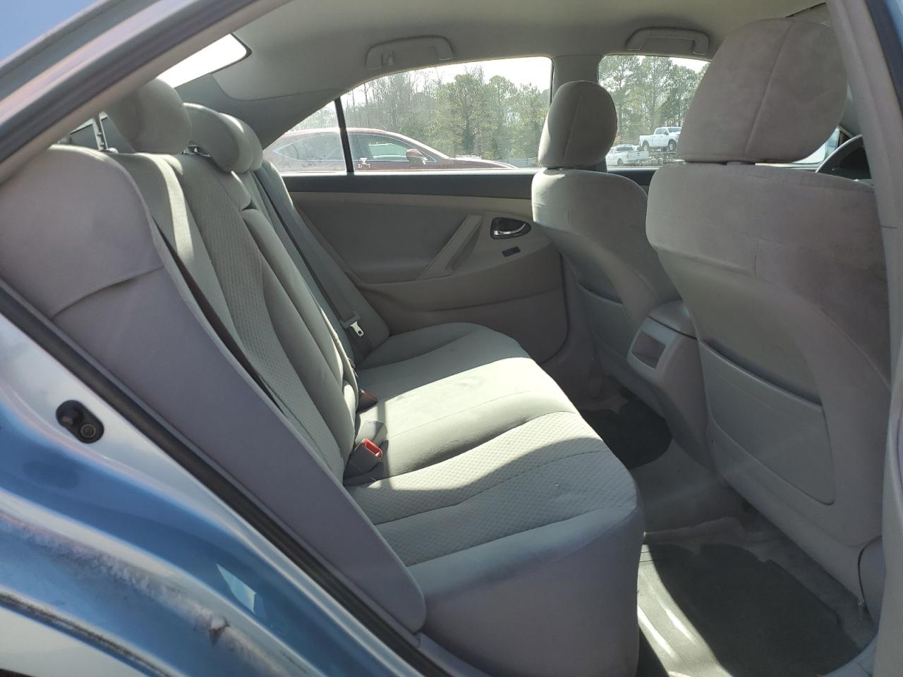 2009 Toyota Camry - Image 10